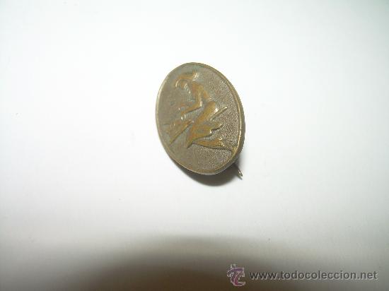 Collection pins: ANTIGUA INSIGNIA.....MAQUINAS DE ESCRIBIR.