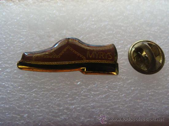 Pins de colecci&oacute;n: PIN DE ROPA. ZAPATO MYRYS. A&Ntilde;OS 80.