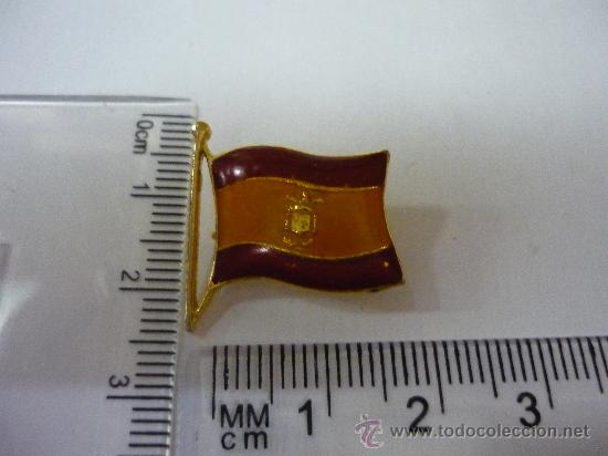 Pins de colecci&oacute;n: PINS DE METAL , BANDERA DE ESPA&Ntilde;A CON SIMBOLO DE FRANCO, A&Ntilde;OS 70 - 80