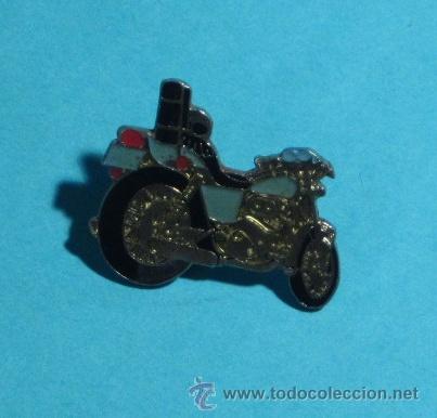 Sammlung von Pins: PIN MOTO