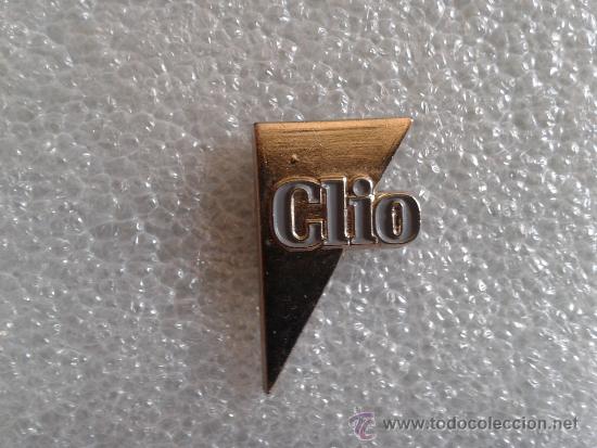 Pins de colecci&oacute;n: Pin - autom&oacute;vil / coche - clio renault color gris - metal con relieve