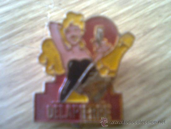 Pins de colecci&oacute;n: Chapa pin Cava Delapierre vintage 90&acute;s. 2,50 cms
