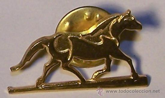 Collection pins: PIN CAJASTUR - LOGO CABALLO