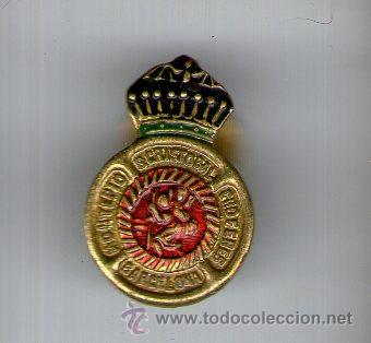 Pins de cole&ccedil;&atilde;o: antiguo pin del montepio sancristobal choferes barcelona