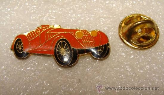 Sammlung von Pins: PIN DE COCHES / MOTOS. COCHE CL&Aacute;SICO ROJO.
