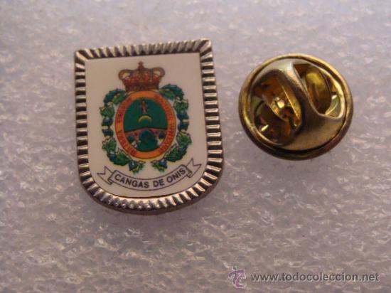 Pins de cole&ccedil;&atilde;o: PIN DE TURISMO / HER&Aacute;LDICA. ESCUDO HER&Aacute;LDICO DE CANGAS DE ONIS, ASTURIAS.