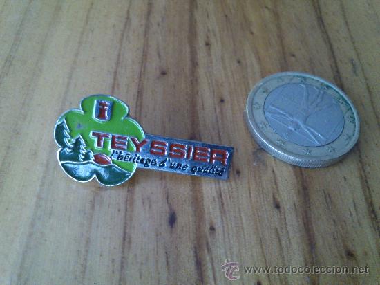Pins de colecci&oacute;n: pin frances  de publicidad TEYSSIER L`heritage d`une qualite, traducido el legado de calidad