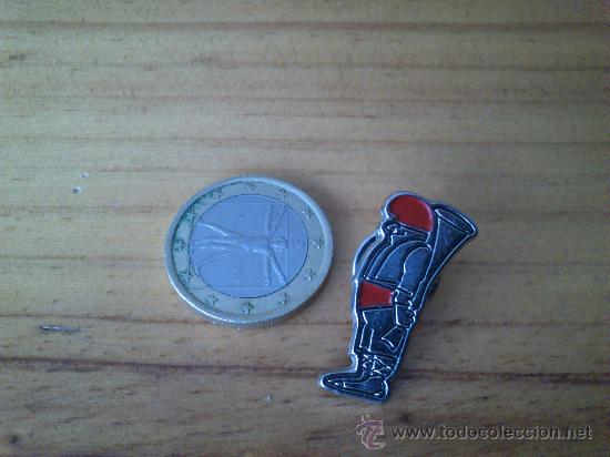 Pins de colecci&oacute;n: Pin Original De La Colecci&oacute;n Catalu&ntilde;a Moderna Dise&ntilde;ado Por Perico Pastor, Comarca Del Solson&egrave;s.