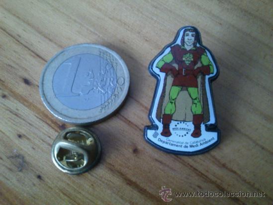 Pins de colecci&oacute;n: Pin Capit&agrave; Enciam (Capit&aacute;n Lechuga) Del Departamento De Medio Ambiente De La Generalitat.