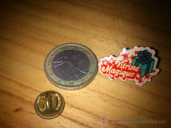 Pins de colecci&oacute;n: Pin Nuevo De La Vitrina M&aacute;gica Empresa De Compra Por Correo Parecido A Venca. Pin En Franc&eacute;s.