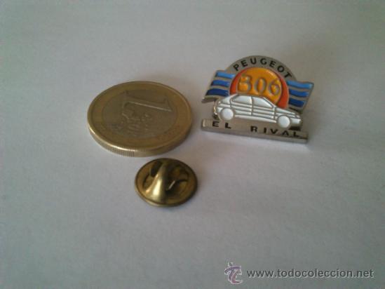 Pins de colecci&oacute;n: Pin de coche Peugeot 306 El rival