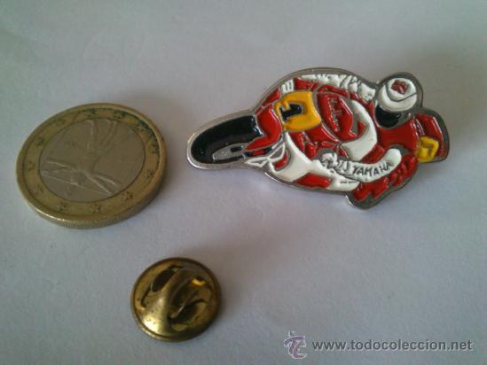Pins de colecci&oacute;n: Pin grande de moto Yamaha.