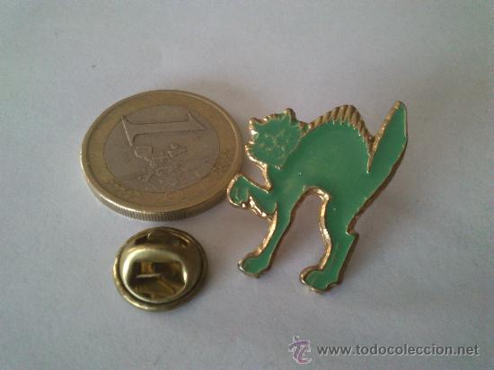 Pins de colecci&oacute;n: Pin Nuevo De Los 90, Desconozco El Significado Del Logo.