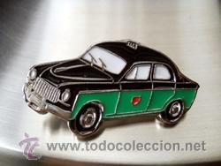 Pins de colecci&oacute;n: pin taxi FIAT 1400 roma 1955