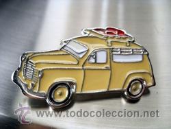 Pins de colecci&oacute;n: pin taxi RENAULT COLORALE tamanrasset 1955