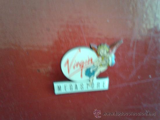 Pins de colecci&oacute;n: Pin Virgin Megastore tienda de discos dvd cd pel&iacute;culas etc