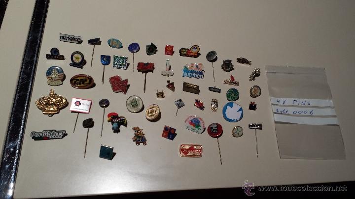 Pins de colecci&oacute;n: LOTE DE 48 PINS VARIADOS - Foto 1