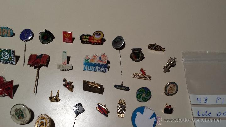 Pins de colecci&oacute;n: LOTE DE 48 PINS VARIADOS - Foto 3