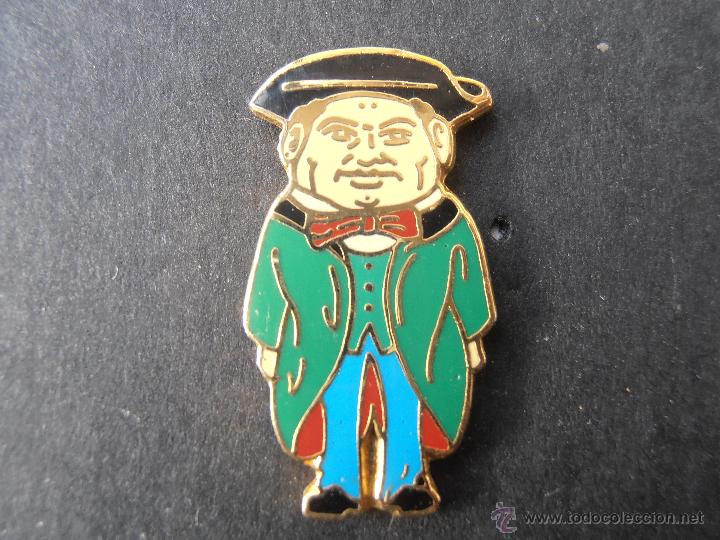 Pins de cole&ccedil;&atilde;o: Pin's Gigantes  de    Manrresa de esmalte