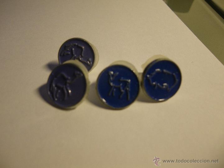 Pins de colecci&oacute;n: Colecci&oacute;n de 3 Pins de figuras de animales (m&aacute;s uno repetido)