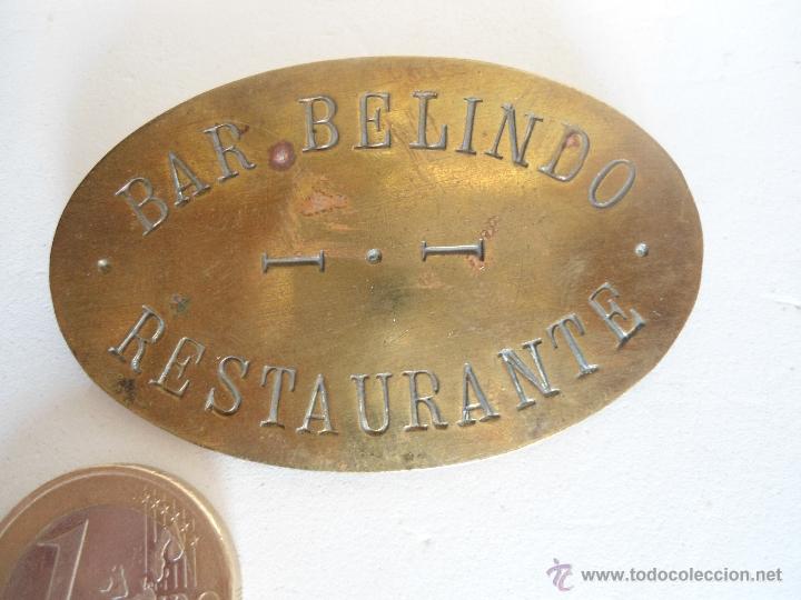 Pins de colecci&oacute;n: ANTIGUA CHAPA DE PECHO DE CAMARERO DE RESTAURANTE BAR BELINDO SEVILLA