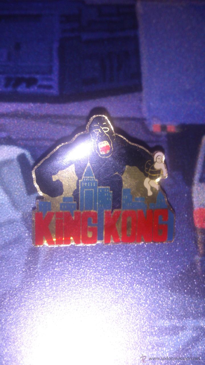 Pins de colecci&oacute;n: Pin King Kong cartel de pel&iacute;cula cl&aacute;sica