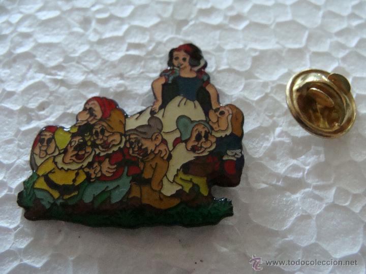 Pins de colecci&oacute;n: PIN DE DIBUJOS ANIMADOS. PRINCESAS DISNEY. BLANCANIEVES Y LOS SIETE ENANITOS