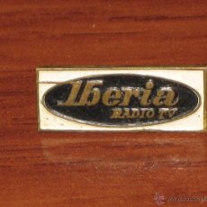 Pins de colección: ANTIGUA INSIGNIA DE IMPERDIBLE - IBERIA RADIO TV - PIN. Lote 42582611