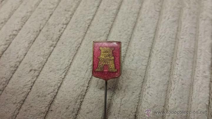 Pins de colecci&oacute;n: PIN ANTIGUO DE ESCUDO HERALDICO - Foto 1