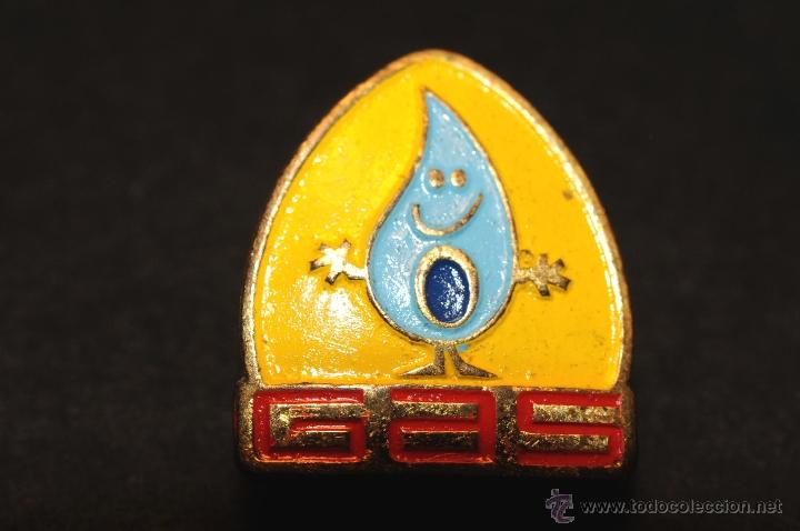 Pins de colecci&oacute;n: PIN O INSIGNIA DE OJAL ESMALTADO GAS COMPRA MINIMA PARA ENVIAR CINCO EUROS
