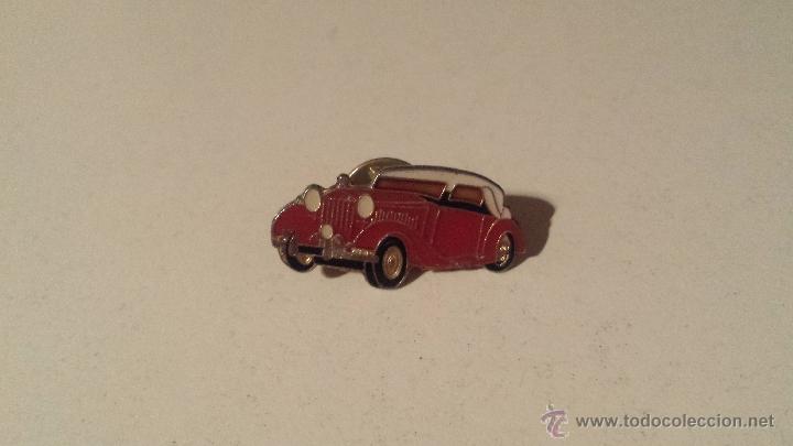 Pins de colecci&oacute;n: PIN DE UN COCHE CLASICO - Foto 1