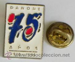 Collection pins: PIN DE DANONE - DEL 75 ANIVERSARIO - 75 A&Ntilde;OS - 1919 1994 - de metal - PUBLICIDAD DE MARCA DE YOGUR