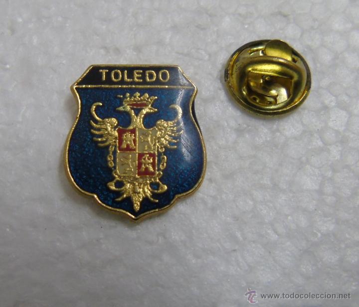 Pins e Spille di collezione: PIN DE TURISMO HER&Aacute;LDICA. ESCUDO HER&Aacute;LDICO DE TOLEDO