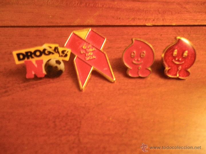 Pins de colecci&oacute;n: 4 pins campa&ntilde;as publicitarias Salud (donaci&oacute;n de sangre, SIDA, Drogas NO)