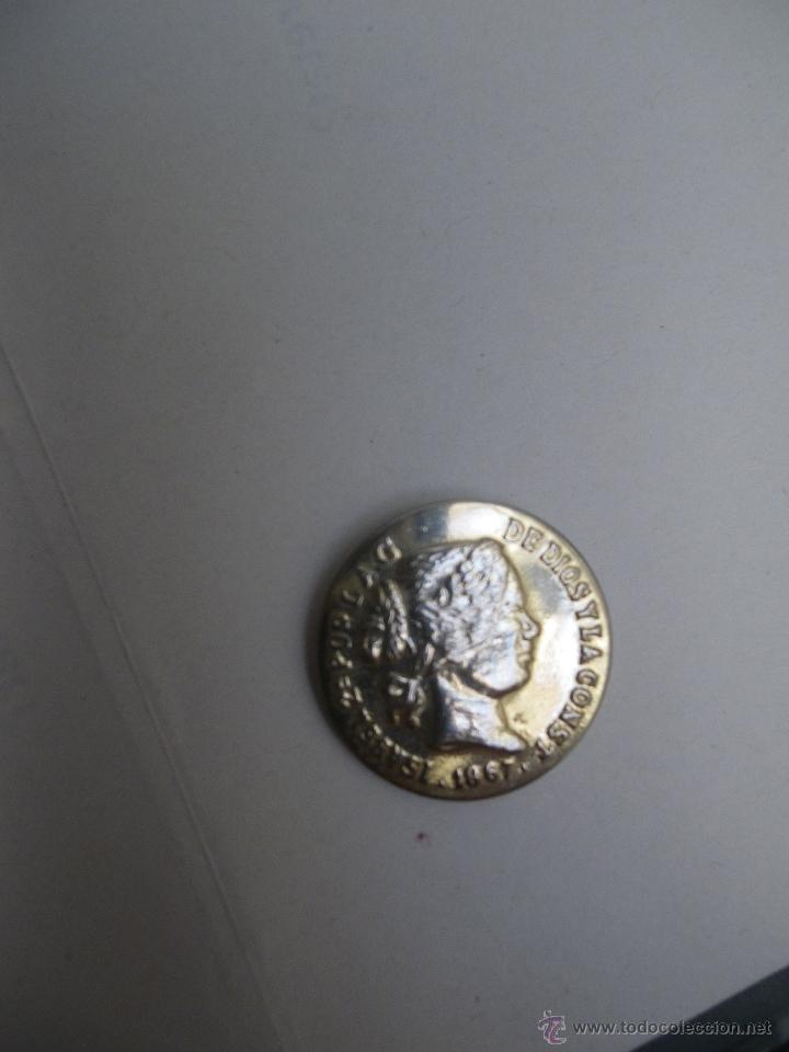 Pins de colecci&oacute;n: Pin de reina Isabel 2&ordf;, con pesta&ntilde;as en la parte posterior