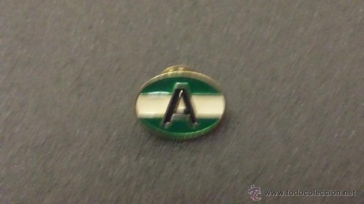 Pins de colecci&oacute;n: PIN BANDERA DE ANDALUCIA TIPO ESCUDO