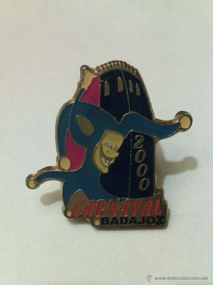 Pins de colecci&oacute;n: Pin del Carnaval de Badajoz 2000. - Foto 1