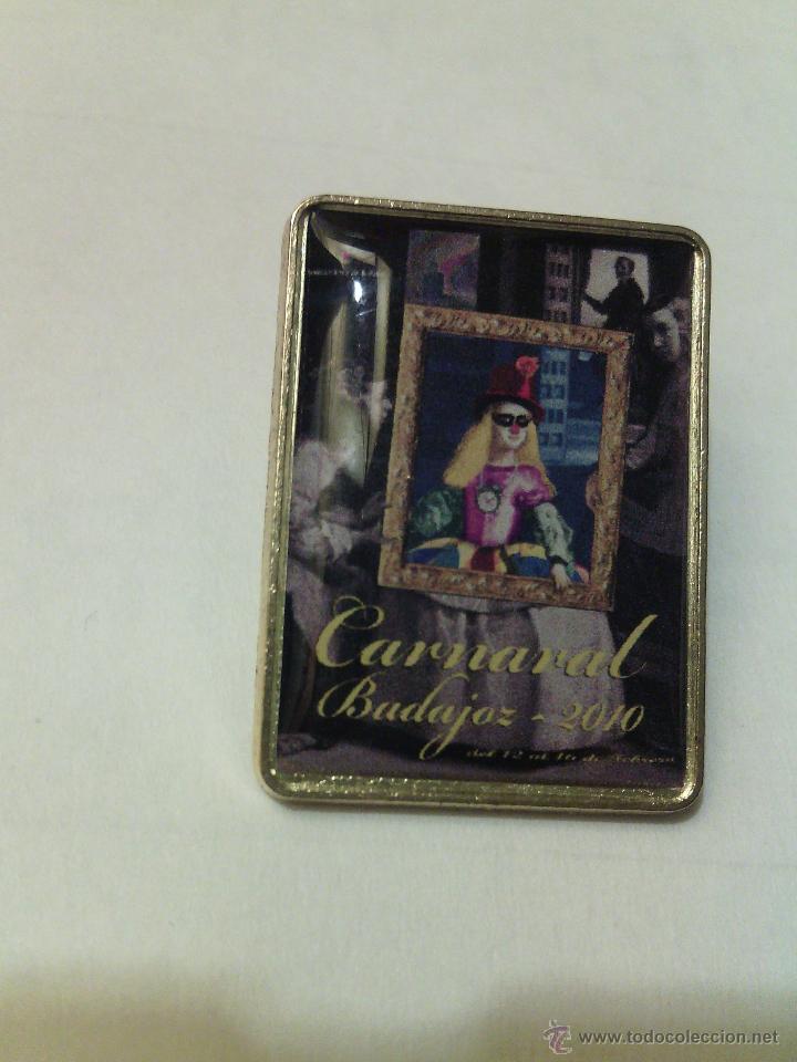 Pins de colecci&oacute;n: Pin del Carnaval de Badajoz 2010 - Foto 1