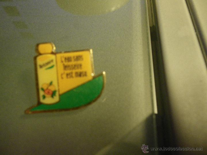 Pins de colecci&oacute;n: Pin Teisseire (L'eau sans Teisseire c'est maso)