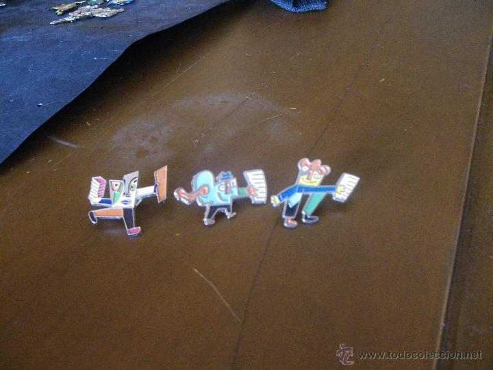 Pins de colecci&oacute;n: 3 pins Circulo de Lectores
