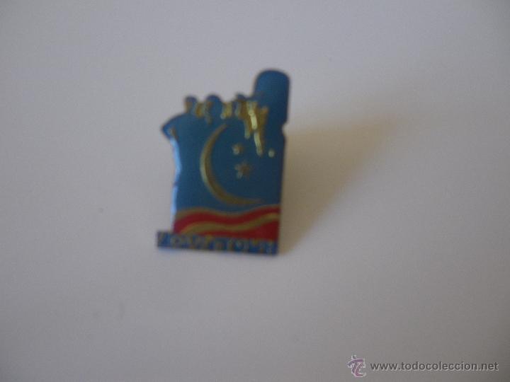Pins de colecci&oacute;n: Pin Love Tow, grupo musical USA
