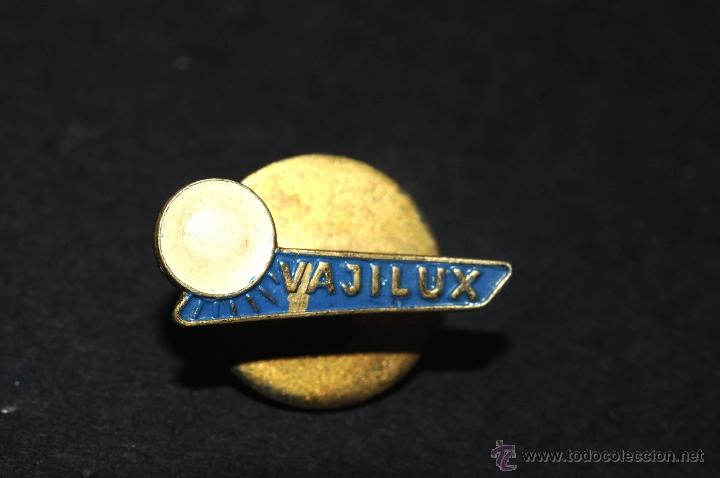 Pins de cole&ccedil;&atilde;o: PIN INSIGNIA DE OJAL VAJILUX COMPRA MINIMA PARA ENVIAR 5 EUROS