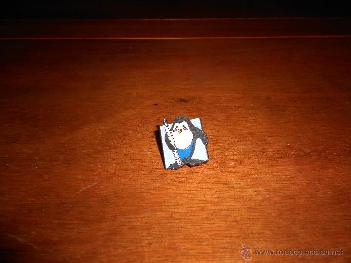 Pins de colecci&oacute;n: PIN PING&Uuml;INO CON TERM&Oacute;METRO - Foto 1