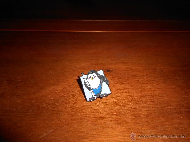 Pins de colecci&oacute;n: PIN PING&Uuml;INO CON TERM&Oacute;METRO - Foto 3