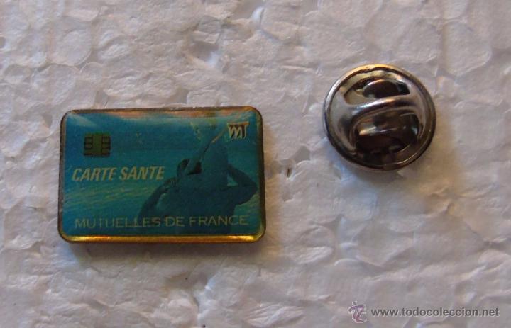 Pin's de collection: PIN. TARJETA MUTUAS DE FRANCIA. CARTE SANTE