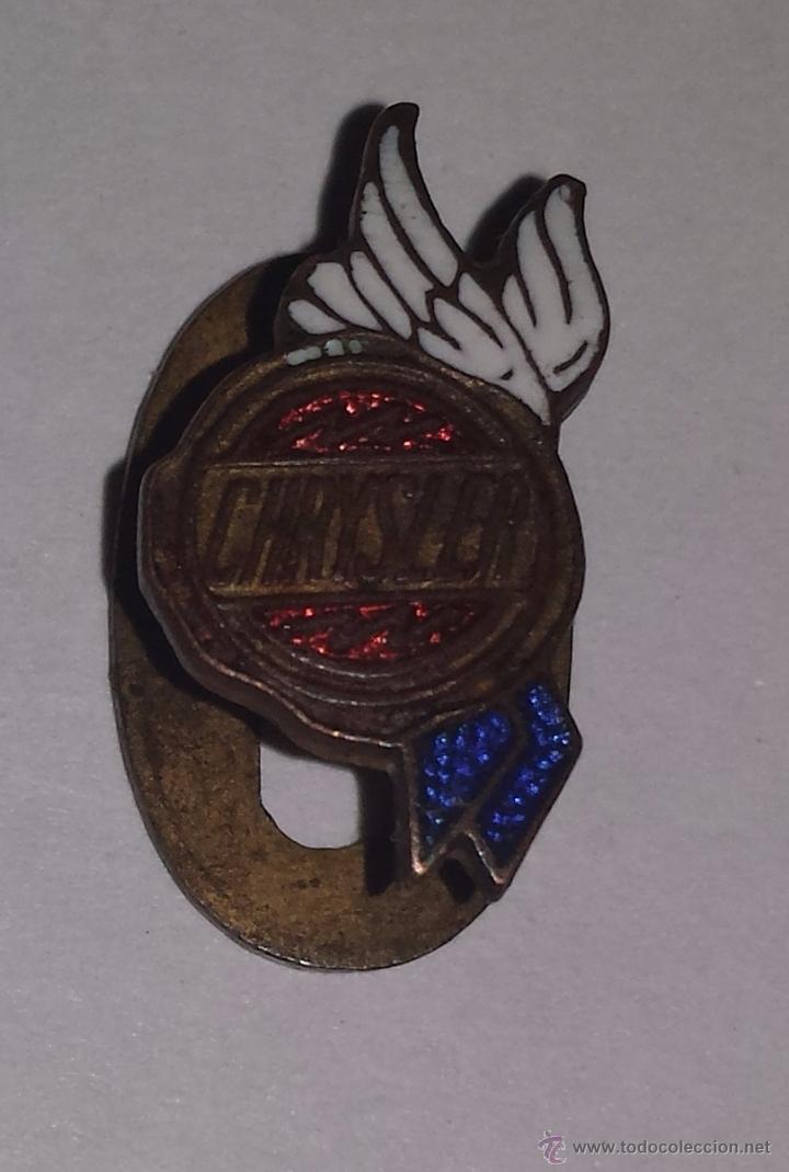 Pins de colecci&oacute;n: CHRYSLER INSIGNIA DE SOLAPA ESMALTADA ANTIGUA