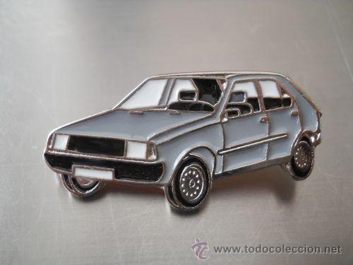 Pins de colecci&oacute;n: pin renault 14 plata