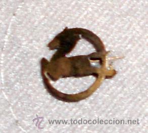 Pins de colecci&oacute;n: ANTIGUA INSIGNIA PIN DE AGUA.PEGASO. MUY RARA.