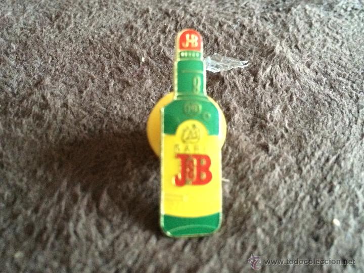 Pins de colecci&oacute;n: PIN BOTELLA WHISKEY J&B - Foto 1