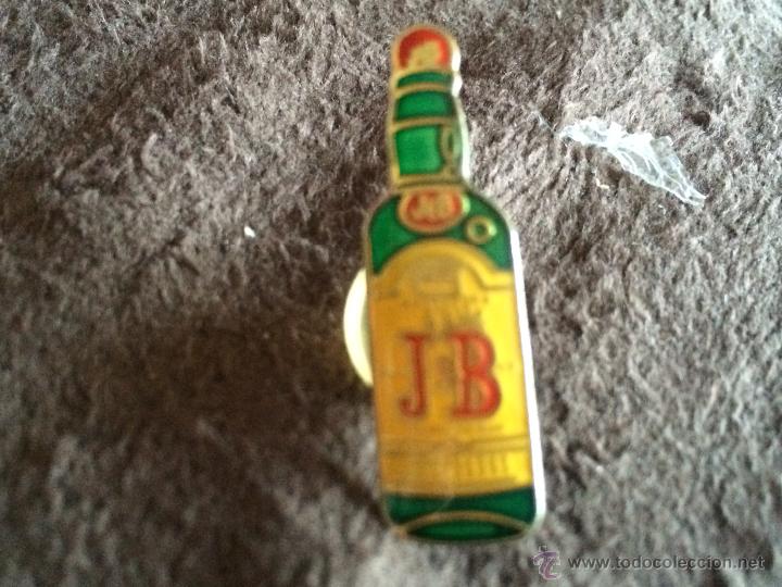 Pins de colecci&oacute;n: PIN BOTELLA WHISKEY J&B - Foto 1